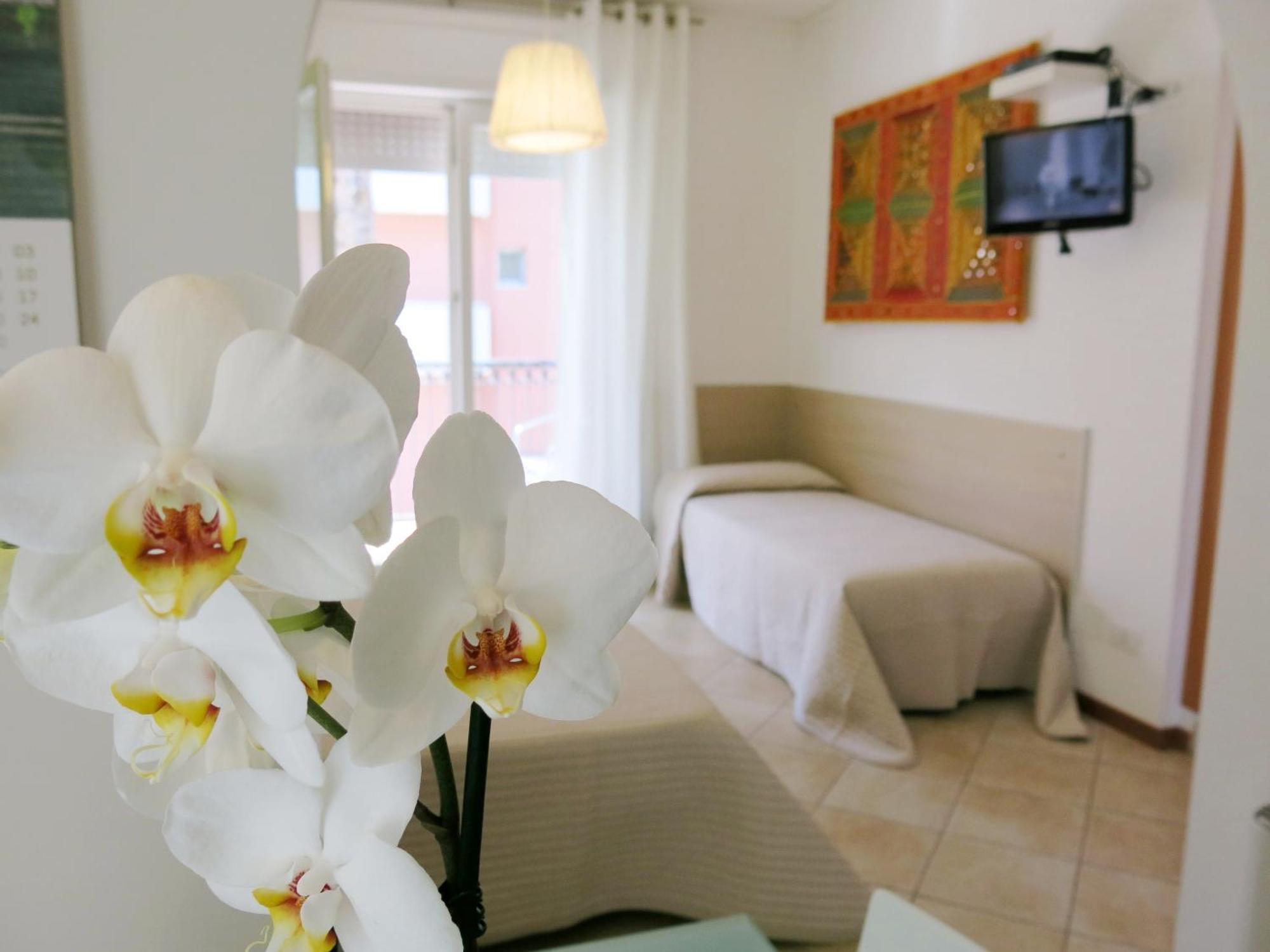 Residence Amarein Каорле Экстерьер фото